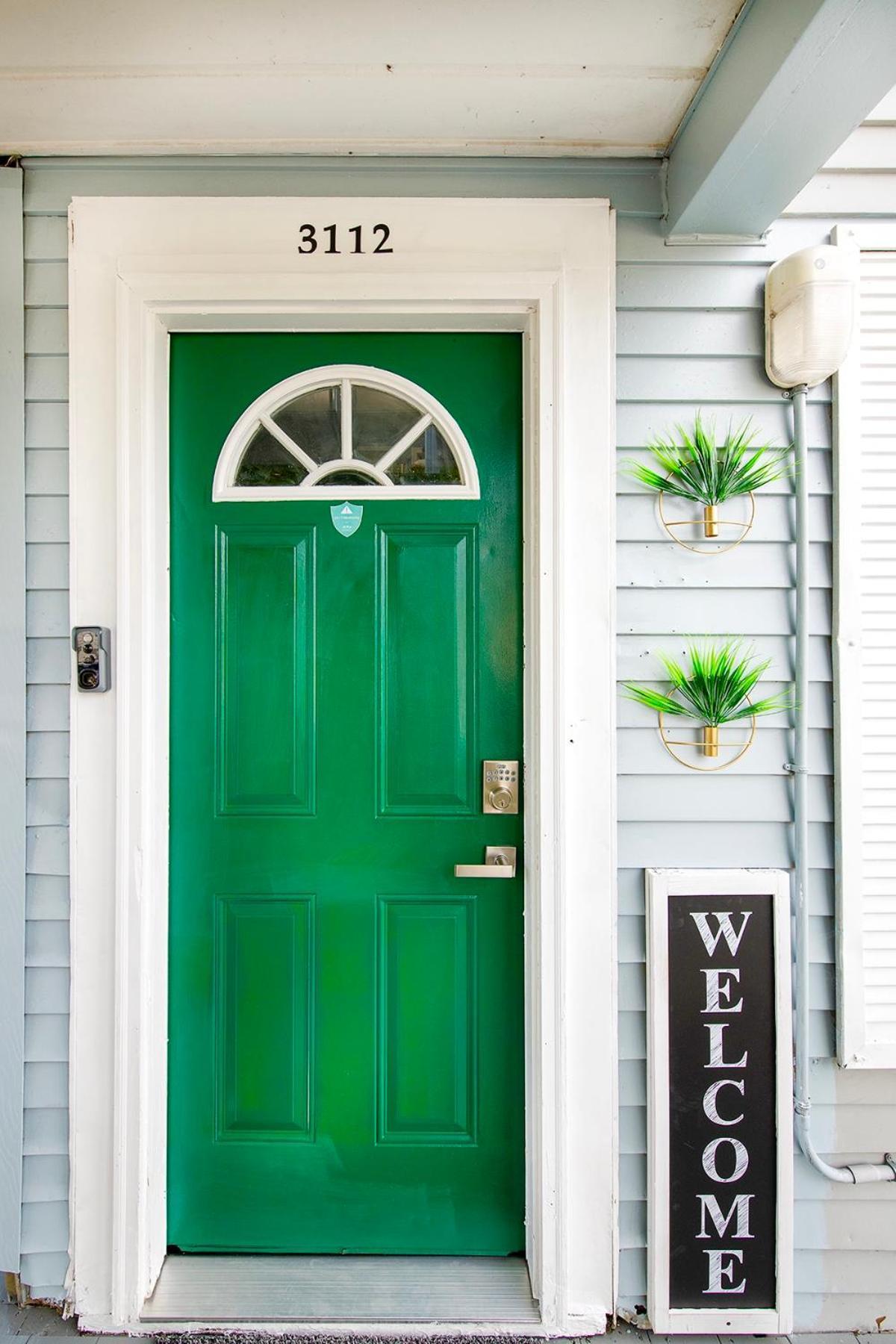 The Tremont Emerald - By Christmas Story House - Historic Charm & Modern Comfort Near Downtown With Parking, 300Mb Wifi & Self Check-In 克里夫兰 外观 照片