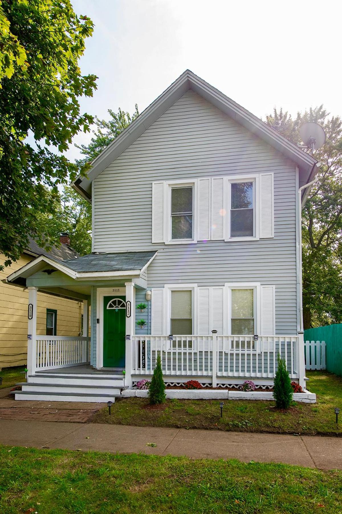 The Tremont Emerald - By Christmas Story House - Historic Charm & Modern Comfort Near Downtown With Parking, 300Mb Wifi & Self Check-In 克里夫兰 外观 照片