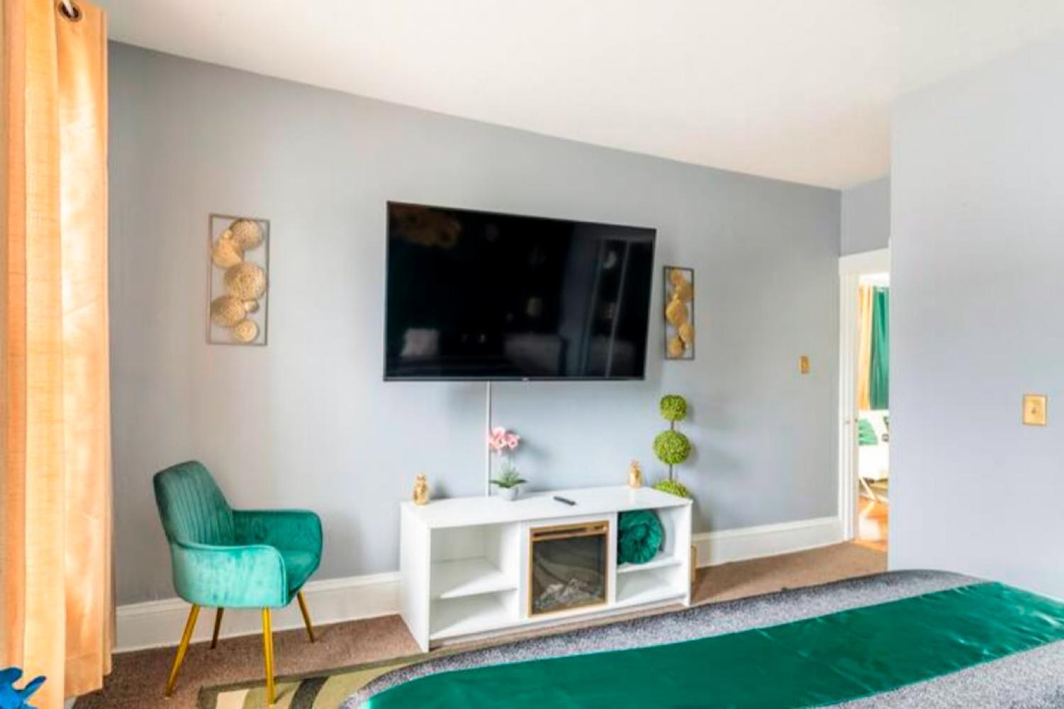 The Tremont Emerald - By Christmas Story House - Historic Charm & Modern Comfort Near Downtown With Parking, 300Mb Wifi & Self Check-In 克里夫兰 外观 照片
