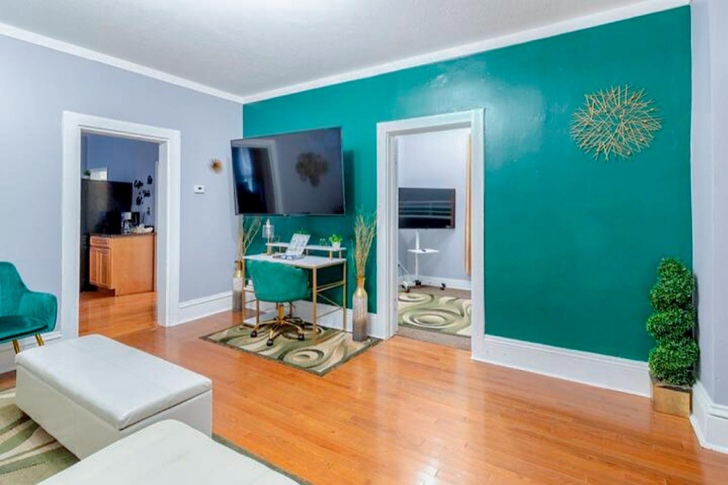 The Tremont Emerald - By Christmas Story House - Historic Charm & Modern Comfort Near Downtown With Parking, 300Mb Wifi & Self Check-In 克里夫兰 外观 照片