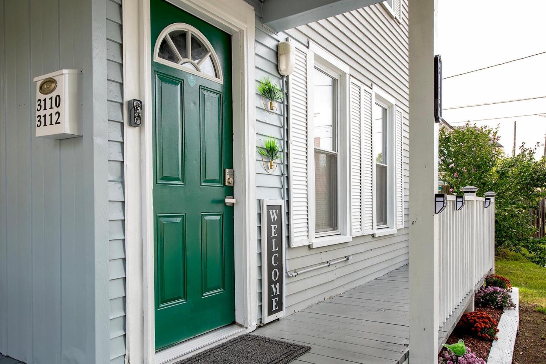 The Tremont Emerald - By Christmas Story House - Historic Charm & Modern Comfort Near Downtown With Parking, 300Mb Wifi & Self Check-In 克里夫兰 外观 照片