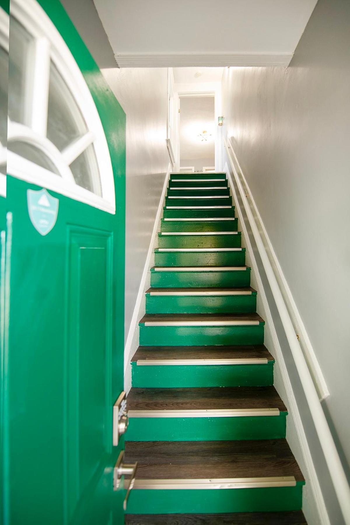 The Tremont Emerald - By Christmas Story House - Historic Charm & Modern Comfort Near Downtown With Parking, 300Mb Wifi & Self Check-In 克里夫兰 外观 照片